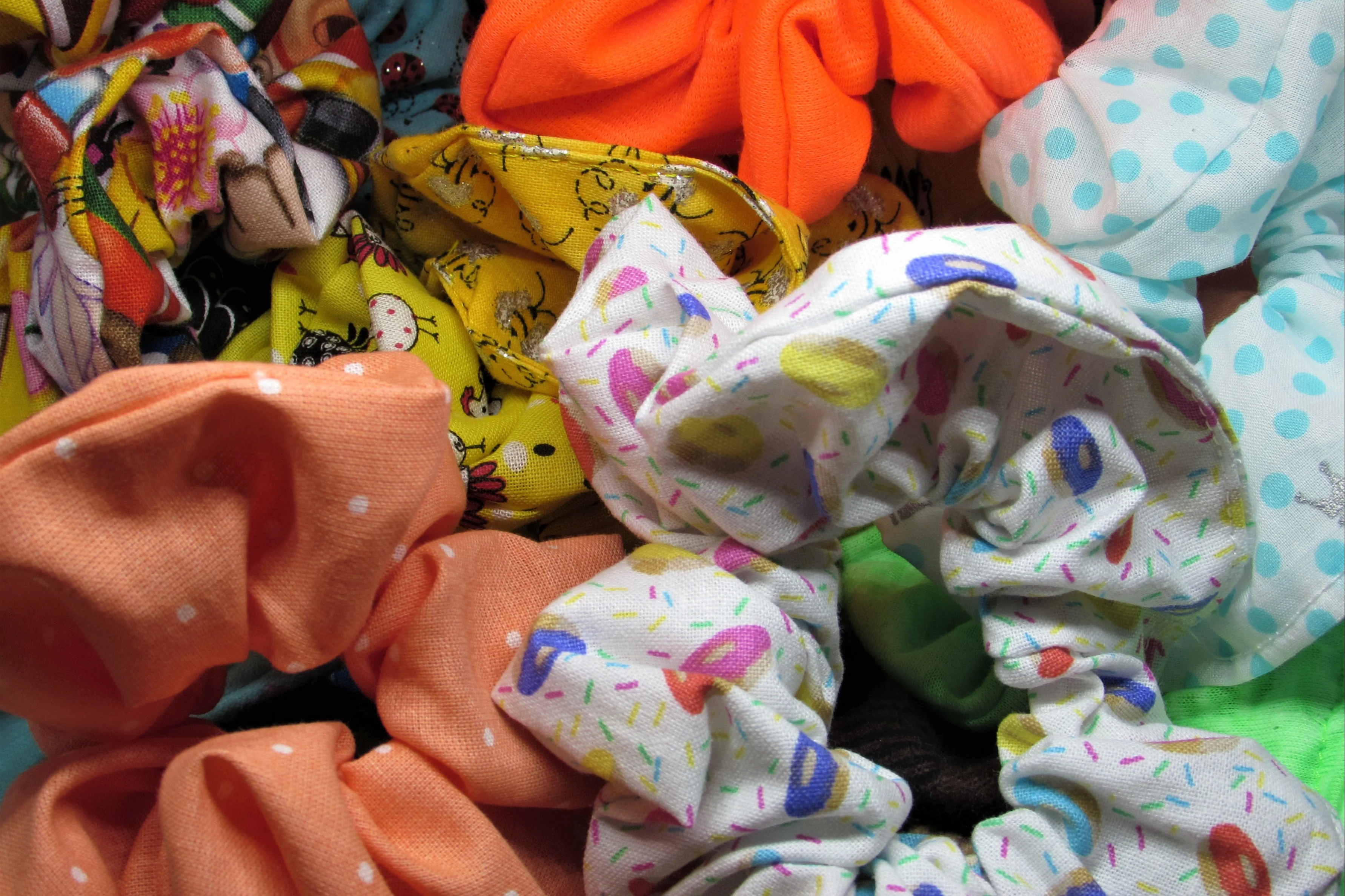 Bunches of Scrunchies Box - Image 3