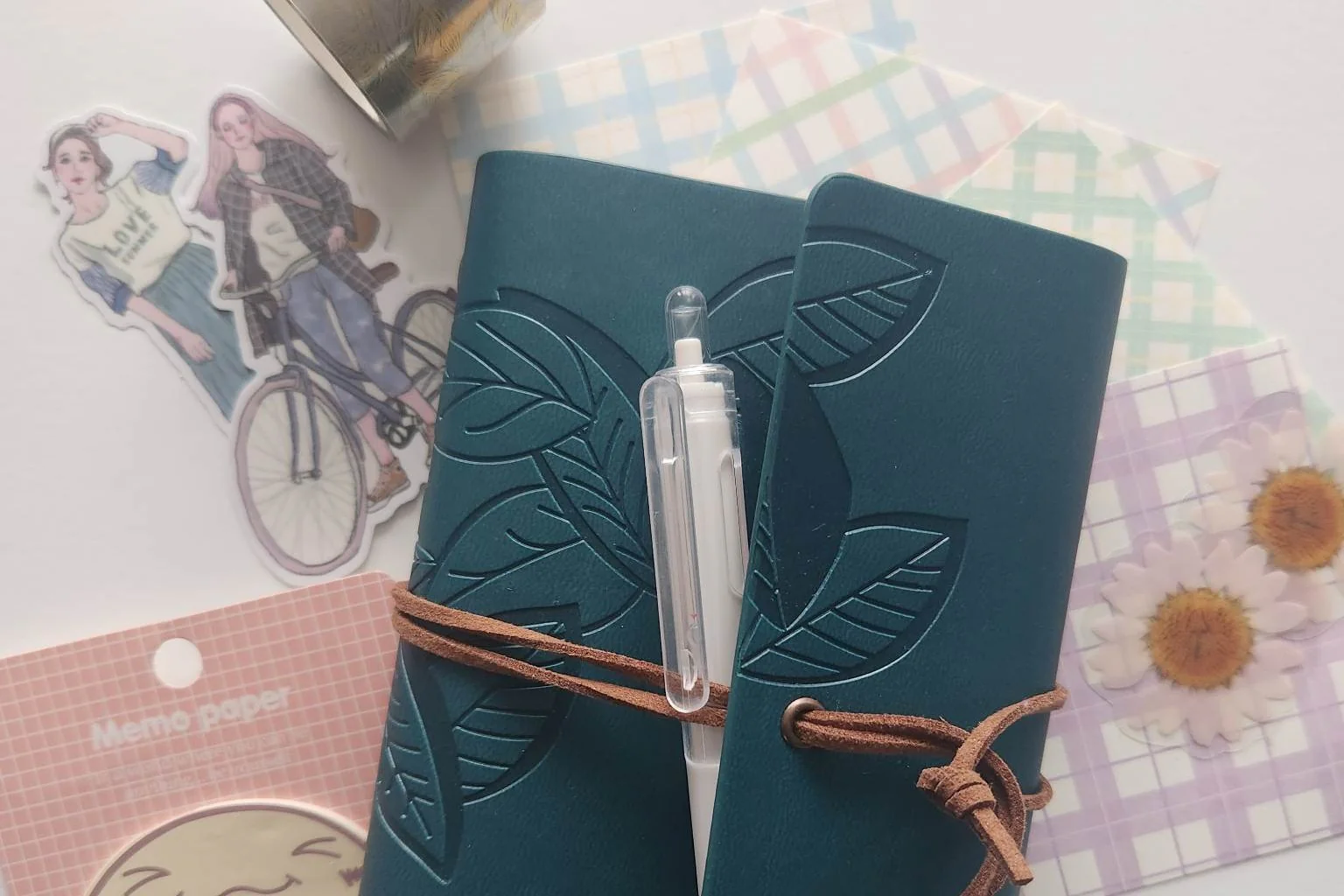 Creatella - Stationary and Scrap-booking for tweens and teens