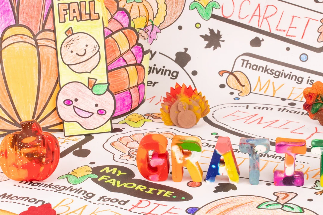 Creative Crayons Coloring Kit - Image 6