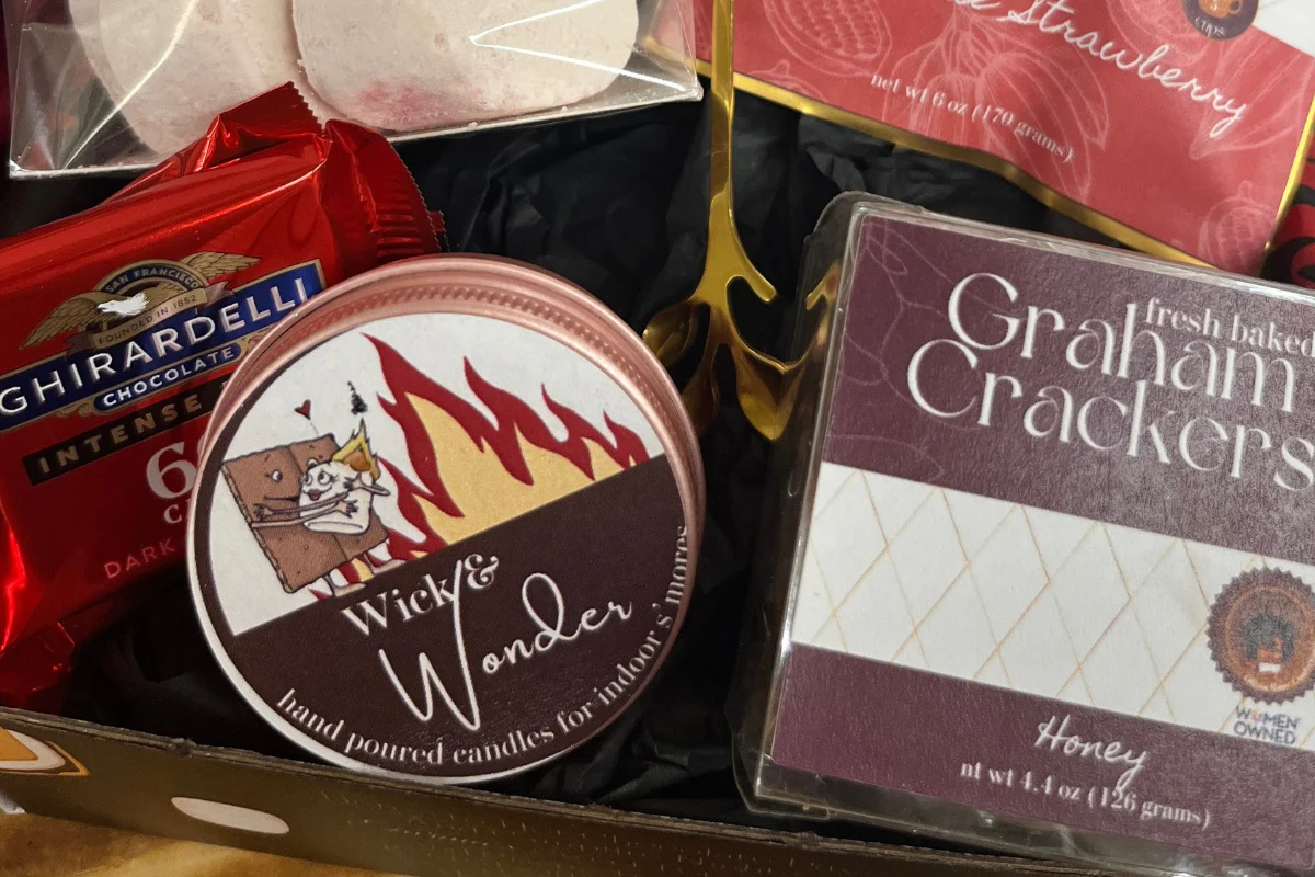 Marshmallow of the Month Club - Holiday 2023 - Image 5