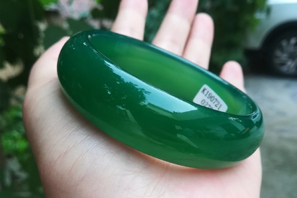 Emperor Lv Jade Bracelet - Image 7