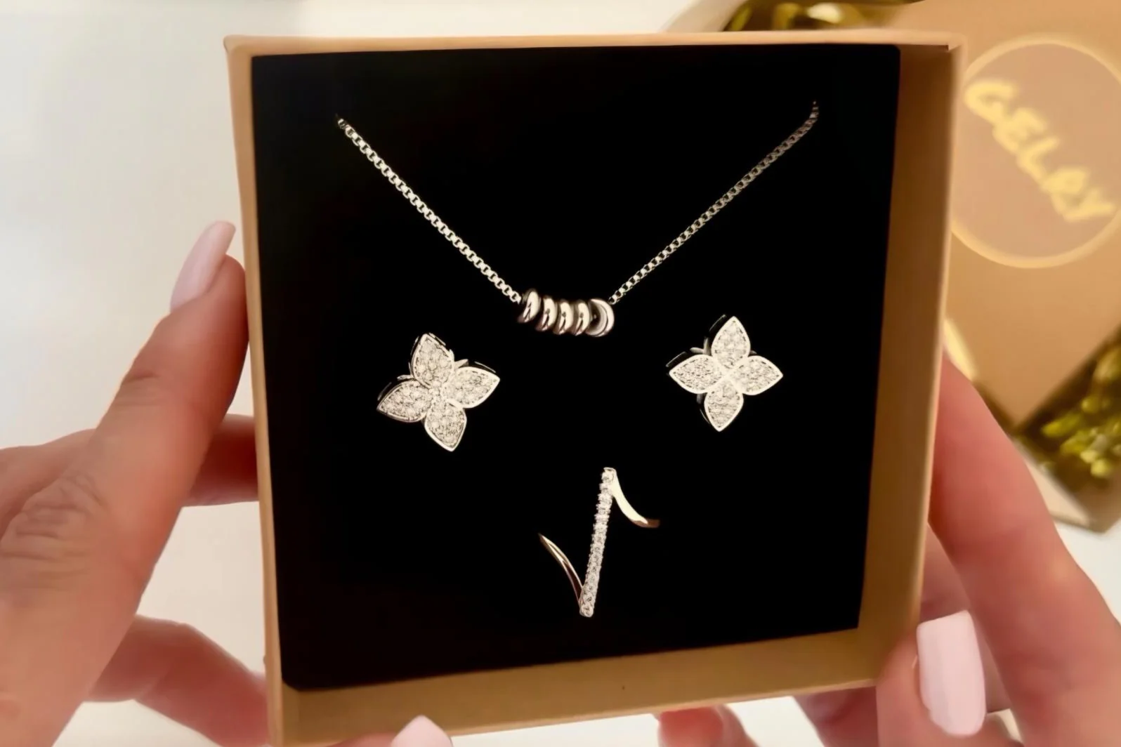 GELRY Jewelry Gift Box - Image 2