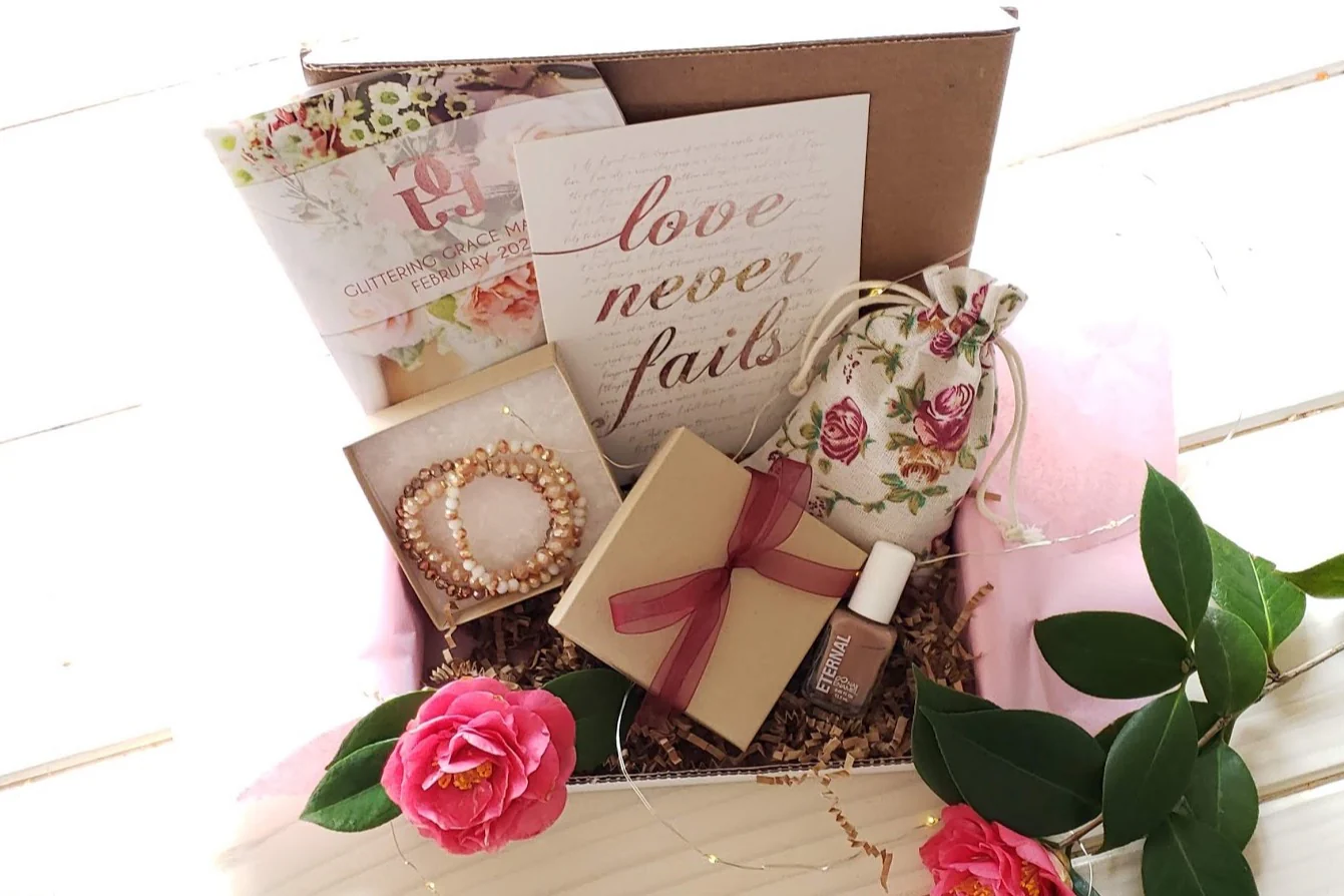 Glittering Grace Womens Magazine & Gift Boxes - Image 5