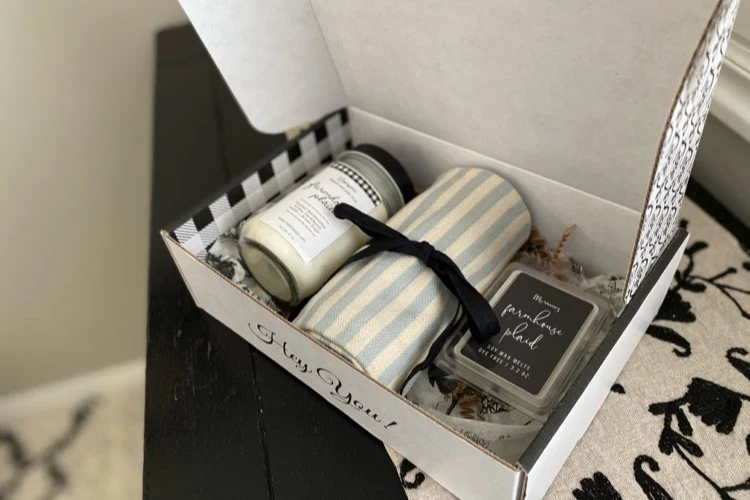 Marmeez Farmhouse Home and Candle Subscription - Image 9