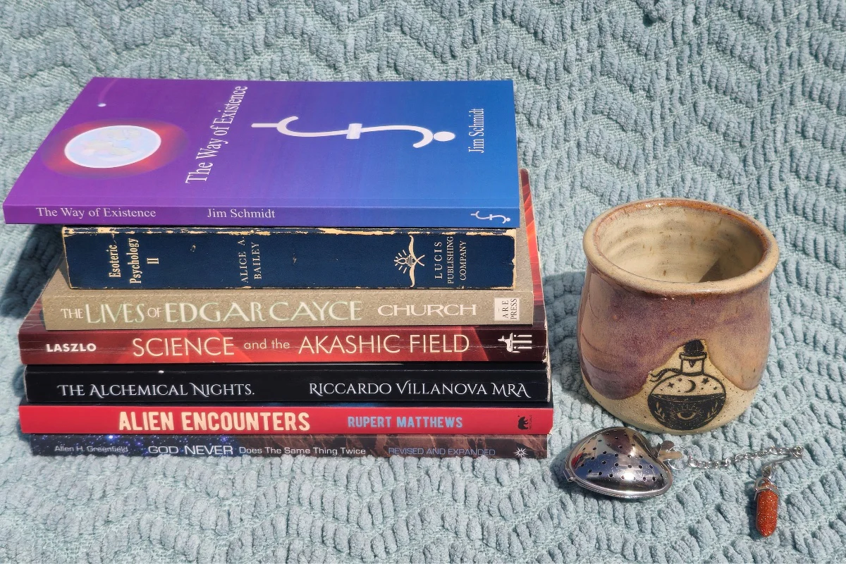 Cosmic Chronicles: Unearth the Mysteries of the Universe, One Book at a Time! - Image 3