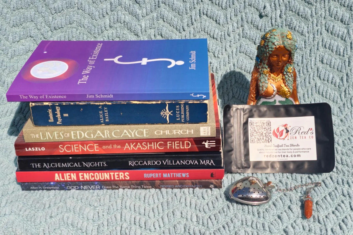 Cosmic Chronicles: Unearth the Mysteries of the Universe, One Book at a Time! - Image 5