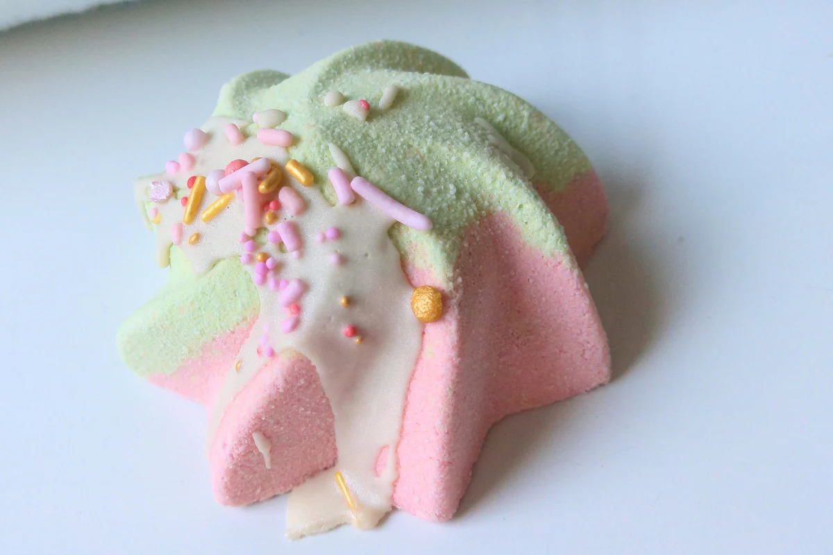 Monthly Bath Bomb Subscription Box - Image 4