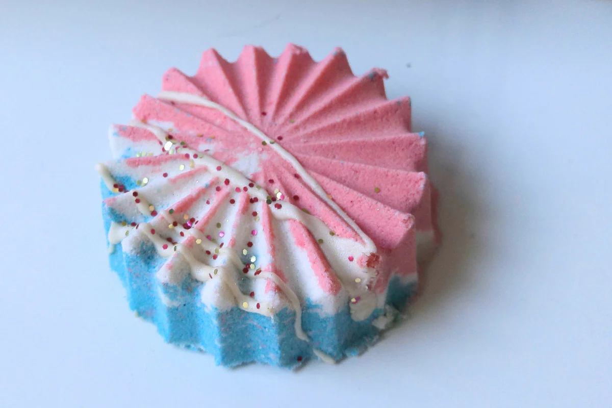Monthly Bath Bomb Subscription Box - Image 9