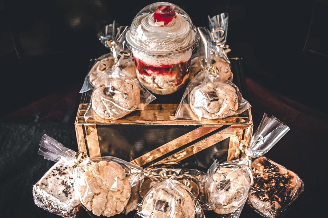Royal-T Monthly Dessert Box - Image 5