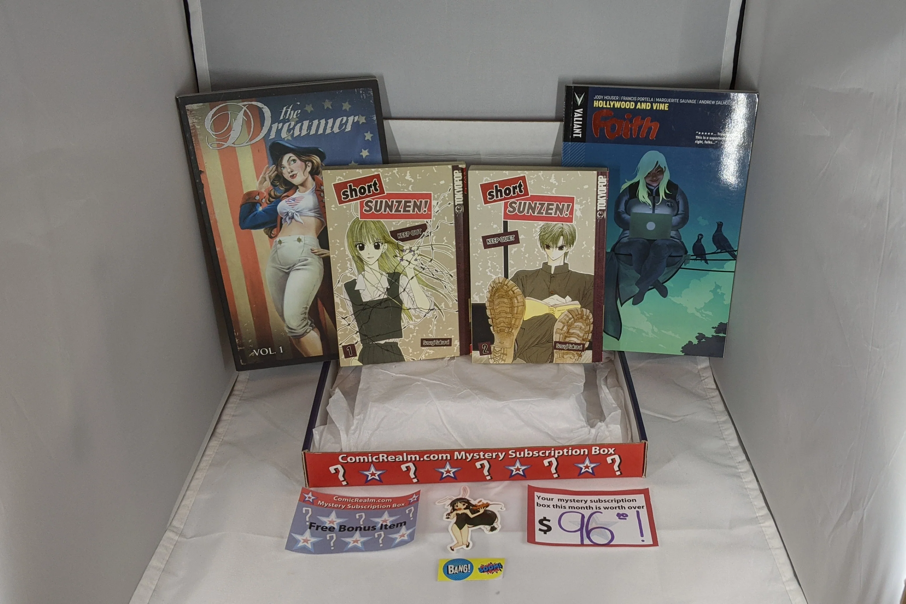 Mystery 4 TPB Graphic Novels/Comics/Manga Bundle!!! - Image 3