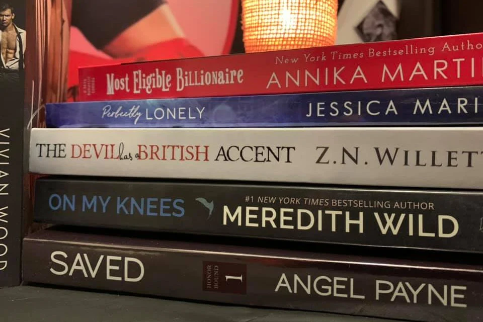 2 Paperbacks and Bookish Swag and items for the Woman - Image 3