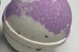 Purple Sudz Monthly Soap & Bath Fizz Box - Image 9