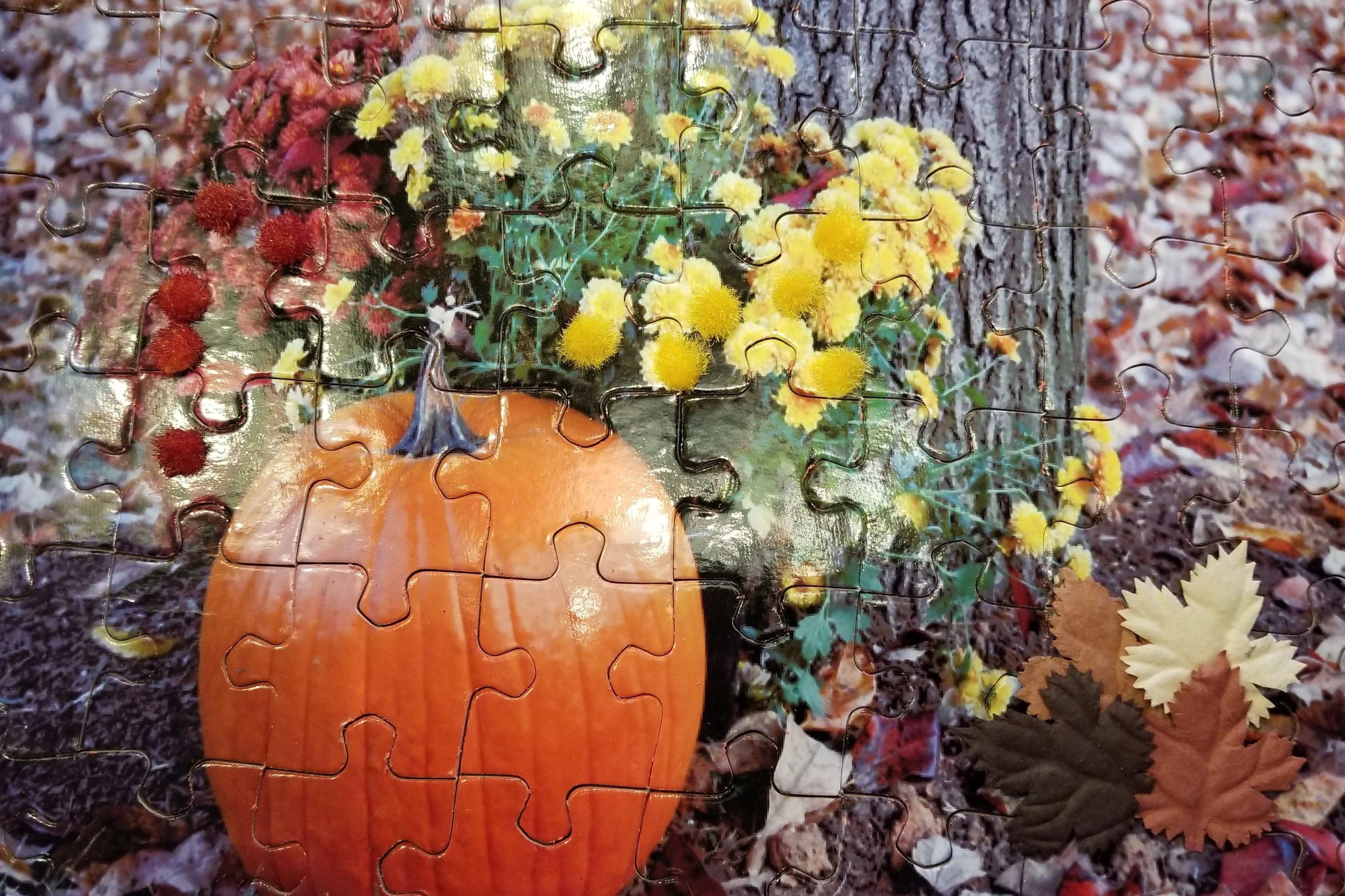 Magnetic Sensory Jigsaw Puzzle with Puzzlemate (Magnetic Lapdesk) - Image 5