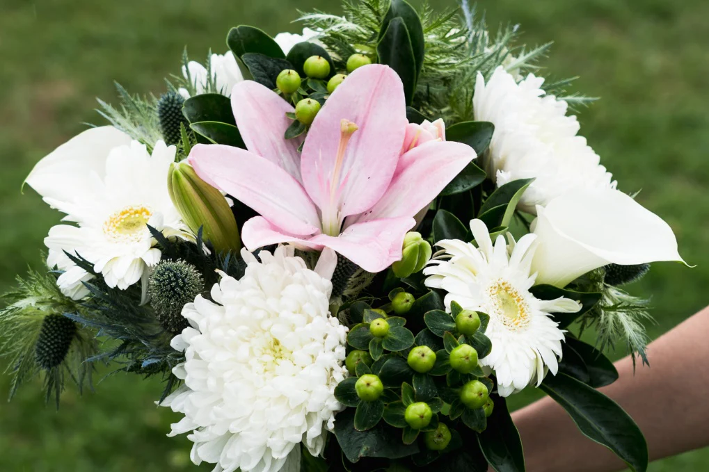 Flower Bouquet (Classic: 10-18 Mixed Stems) - Image 2