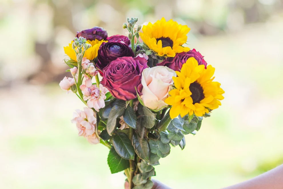 Flower Bouquet (Classic: 10-18 Mixed Stems) - Image 6