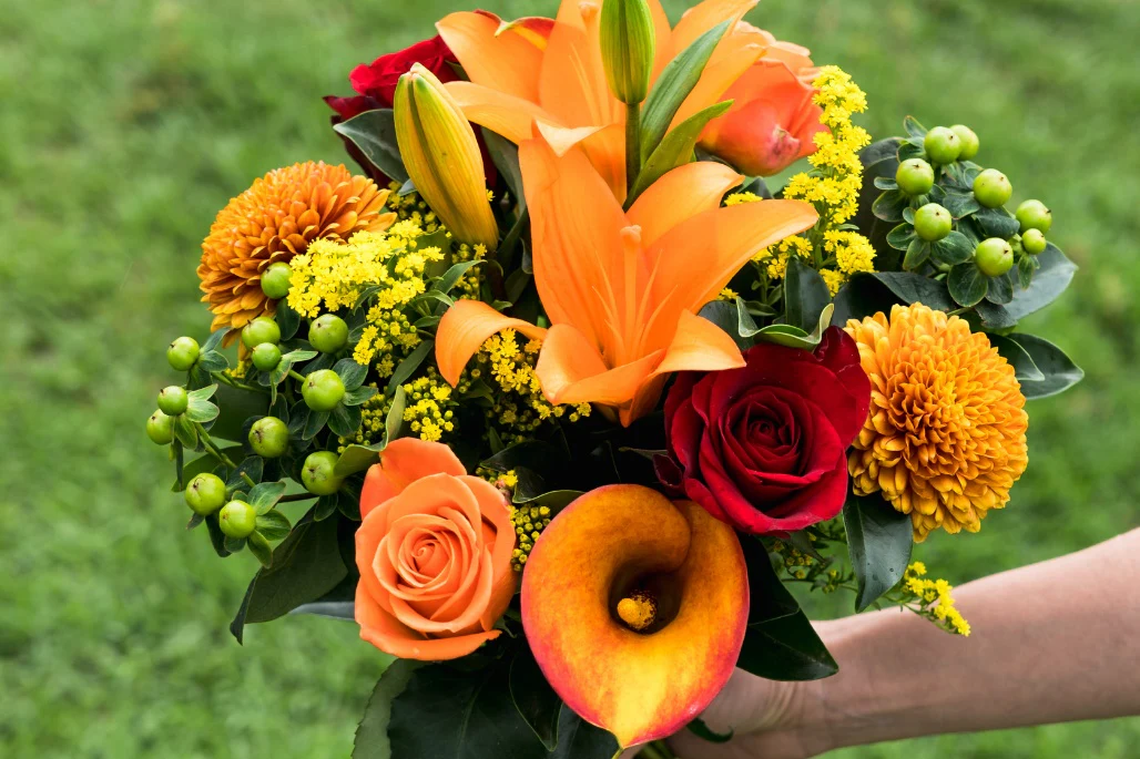 Flower Bouquet (Classic: 10-18 Mixed Stems) - Image 8