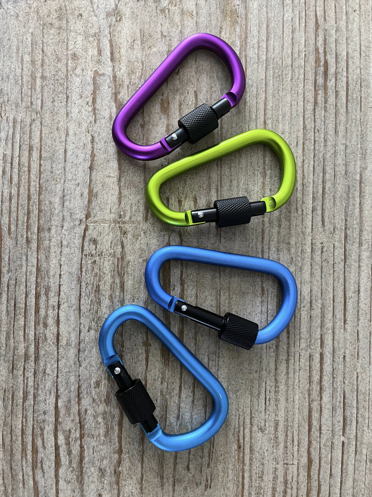 Screw-Lock Carabiner