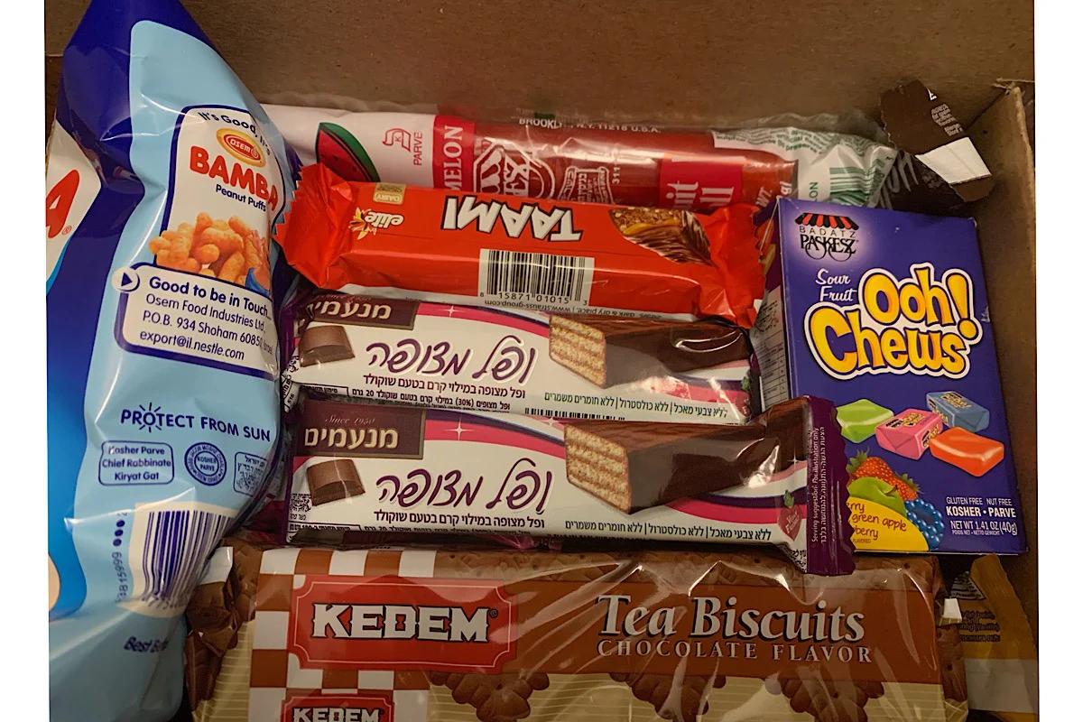 Assorted Snack Box (Deluxe) - Image 17