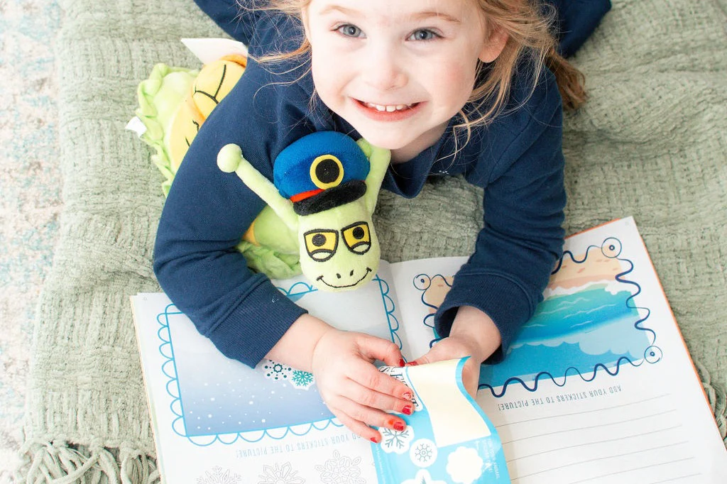 Plush and Snail Mail Weekly Letter from Sunny the Mail Snail for ages 3 to 8 - Image 2