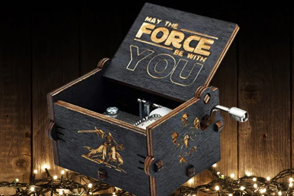 Star Wars Themed Gifts Box - Image 9