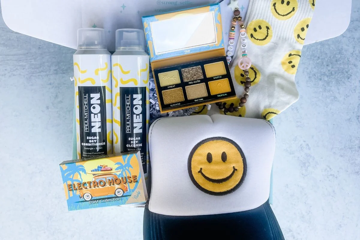 STRONG self(ie) Monthly Box for Girls - Image 9