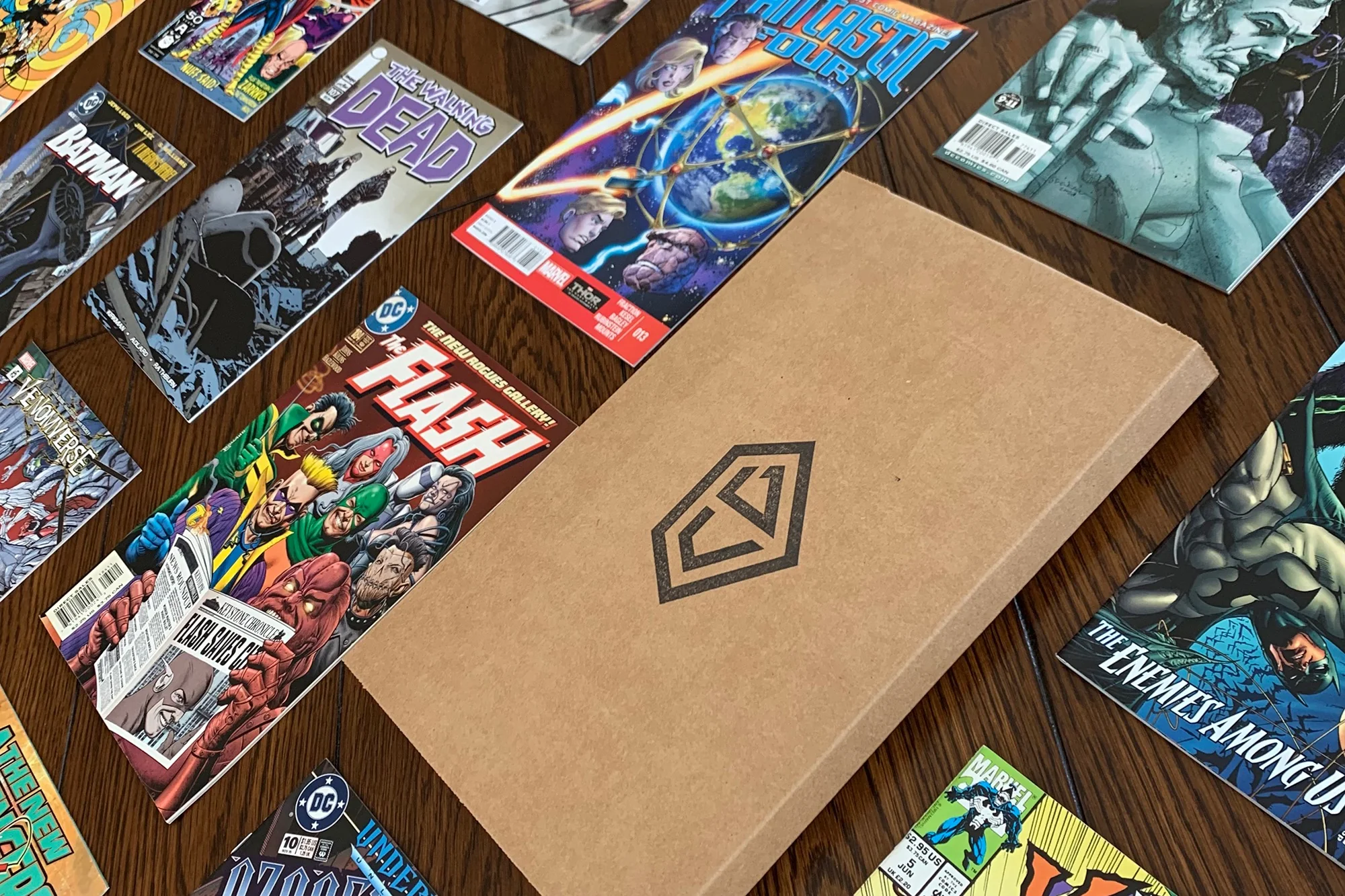Comic Garage Super Box - Image 2
