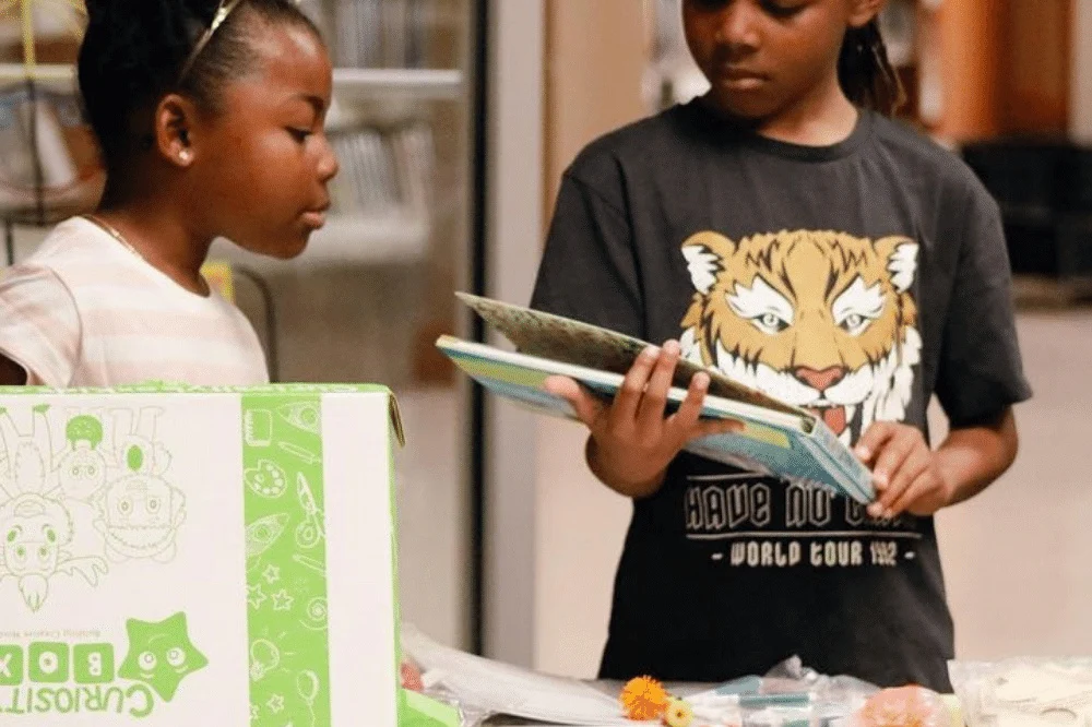 Sea Life Craft & Activity Box for Ages 8+ - Image 7