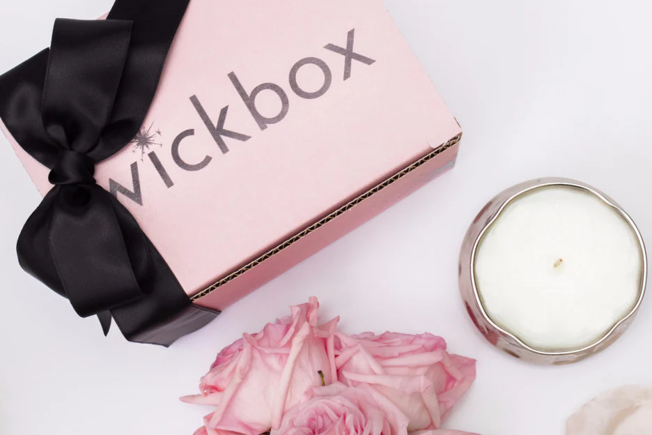 Monthly Medium Luxury Candle Subscription Box - Image 8