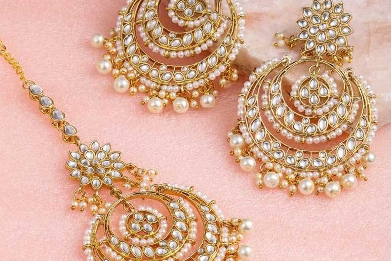 Zinc Gold-plated Jewel Set  (Gold, White) - Image 3